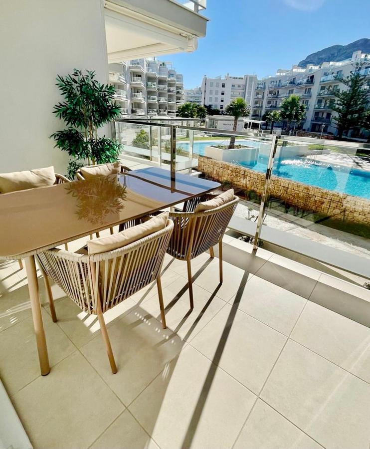 Marina Real 82 By Homeprive *