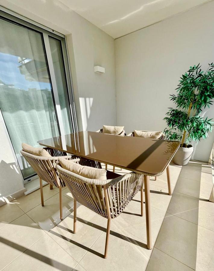 Marina Real 82 By Homeprive Apartamento